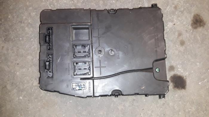 Gebruikte Bodycontrol Module Renault Scénic II (JM) 1.6 16V Prijs op aanvraag aangeboden door Autodemontage Joko B.V.