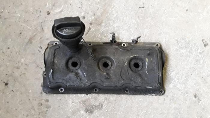 Gebruikte Kleppendeksel Audi A4 Avant (B6) 2.5 TDI 24V Prijs op aanvraag aangeboden door Autodemontage Joko B.V.