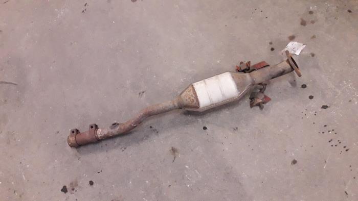 Gebruikte Katalysator Ford Focus 1 Wagon 1.4 16V Prijs op aanvraag aangeboden door Autodemontage Joko B.V.