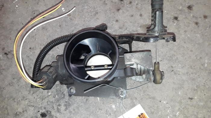 Gebruikte Gasklephuis Ford Focus 1 Wagon 1.4 16V Prijs op aanvraag aangeboden door Autodemontage Joko B.V.