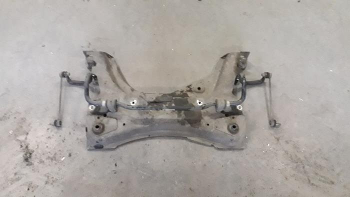 Gebruikte Subframe Renault Clio III (BR/CR) 1.5 dCi 70 Prijs op aanvraag aangeboden door Autodemontage Joko B.V.