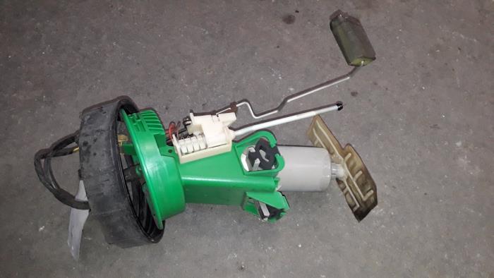 Gebruikte Tank element Pomp BMW 3 serie Compact (E36/5) 318Ti 1.9 16V Prijs op aanvraag aangeboden door Autodemontage Joko B.V.