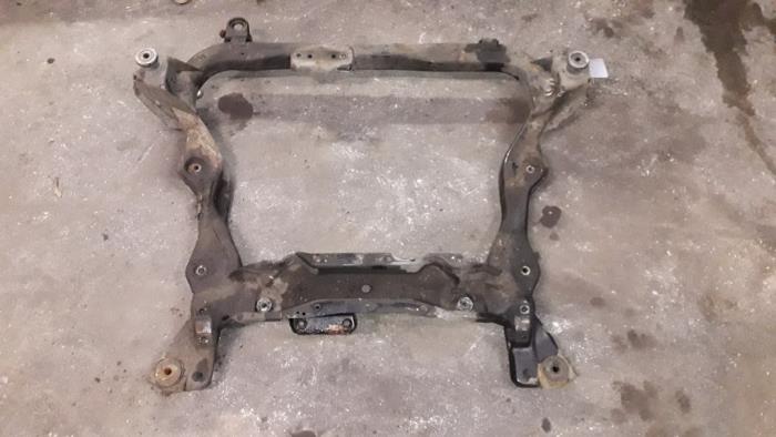 Gebruikte Subframe Ford Mondeo I 2.5i V6 24V Prijs op aanvraag aangeboden door Autodemontage Joko B.V.