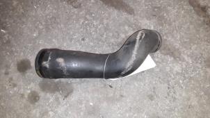 Gebruikte Intercooler Slang Opel Zafira (F75) 2.2 DTI 16V Prijs op aanvraag aangeboden door Autodemontage Joko B.V.