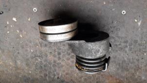 Gebruikte Spanrol Multiriem Opel Astra H (L48) 1.7 CDTi 16V Prijs op aanvraag aangeboden door Autodemontage Joko B.V.