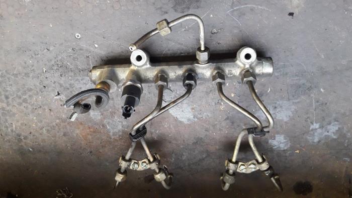 Gebruikte Dieselleiding Set Opel Astra H (L48) 1.7 CDTi 16V Prijs op aanvraag aangeboden door Autodemontage Joko B.V.