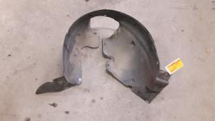 Gebruikte Slijkweerder Peugeot 206 (2A/C/H/J/S) 1.4 XR,XS,XT,Gentry Prijs op aanvraag aangeboden door Autodemontage Joko B.V.