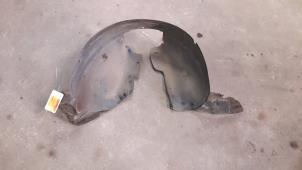 Gebruikte Slijkweerder Peugeot 206 (2A/C/H/J/S) 1.4 XR,XS,XT,Gentry Prijs op aanvraag aangeboden door Autodemontage Joko B.V.