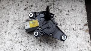 Gebruikte Ruitenwissermotor achter Dodge Nitro 2.8 CRD 16V 4x4 Prijs op aanvraag aangeboden door Autodemontage Joko B.V.