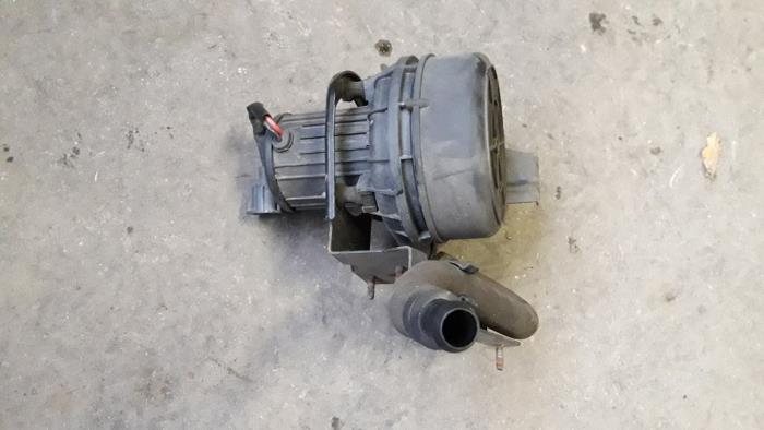 Gebruikte Pullairpomp Jaguar XF (CC9) 3.0 V6 24V Prijs op aanvraag aangeboden door Autodemontage Joko B.V.