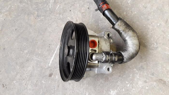 Gebruikte Servopomp Jaguar XF (CC9) 3.0 V6 24V Prijs op aanvraag aangeboden door Autodemontage Joko B.V.