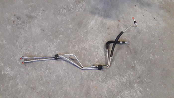 Gebruikte Oliedruk Leiding Jaguar XF (CC9) 3.0 V6 24V Prijs op aanvraag aangeboden door Autodemontage Joko B.V.