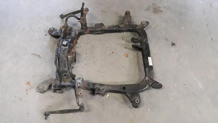Gebruikte Subframe Opel Astra H (L48) 1.7 CDTi 16V Prijs op aanvraag aangeboden door Autodemontage Joko B.V.