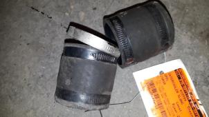 Gebruikte Intercooler Slang Opel Corsa C (F08/68) 1.7 DTI 16V Prijs op aanvraag aangeboden door Autodemontage Joko B.V.