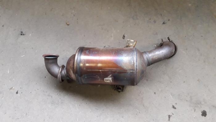 Gebruikte Katalysator Citroen C4 Berline (LC) 1.6 HDi 16V Prijs op aanvraag aangeboden door Autodemontage Joko B.V.