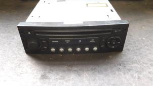 Gebruikte Radio CD Speler Citroen C4 Berline (LC) 1.6 HDi 16V Prijs op aanvraag aangeboden door Autodemontage Joko B.V.