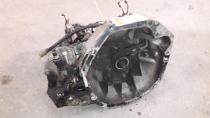 Gebruikte Versnellingsbak Renault Clio II Societe (SB) 1.5 dCi 68 Prijs op aanvraag aangeboden door Autodemontage Joko B.V.