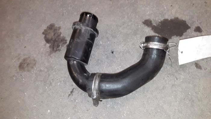 Gebruikte Intercooler Slang Renault Clio II Societe (SB) 1.5 dCi 68 Prijs op aanvraag aangeboden door Autodemontage Joko B.V.