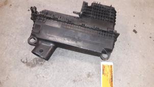 Gebruikte Luchtfilterhuis Renault Clio II Societe (SB) 1.5 dCi 68 Prijs op aanvraag aangeboden door Autodemontage Joko B.V.