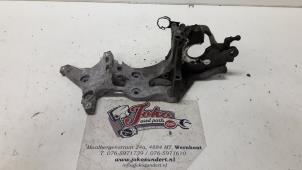 Gebruikte Dynamosteun boven Volkswagen Passat Variant (3G5) 1.6 TDI 16V Prijs op aanvraag aangeboden door Autodemontage Joko B.V.