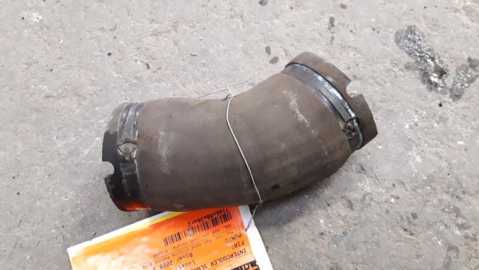 Gebruikte Intercooler Slang Fiat Punto Evo (199) 1.6 JTD Multijet 16V Euro 5 DPF Prijs op aanvraag aangeboden door Autodemontage Joko B.V.