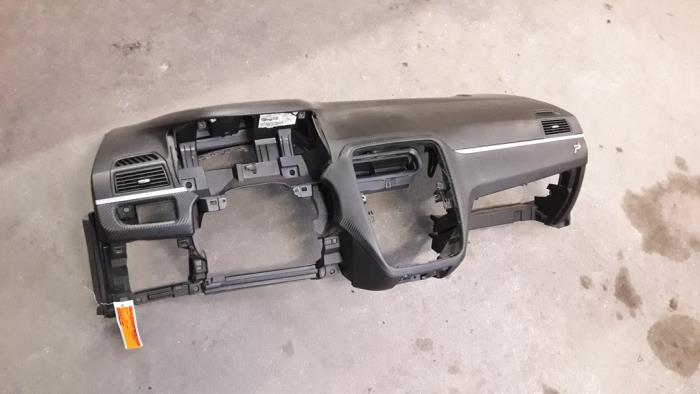 Gebruikte Dashboard Fiat Punto Evo (199) 1.6 JTD Multijet 16V Euro 5 DPF Prijs op aanvraag aangeboden door Autodemontage Joko B.V.