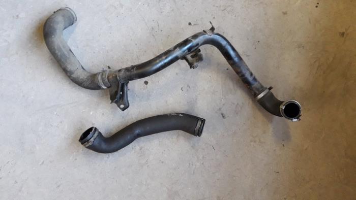 Gebruikte Intercooler Slang Ford C-Max (DM2) 1.6 TDCi 16V 109 Prijs op aanvraag aangeboden door Autodemontage Joko B.V.