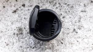 Gebruikte Asbak voor Ford C-Max (DM2) 1.6 TDCi 16V 109 Prijs op aanvraag aangeboden door Autodemontage Joko B.V.