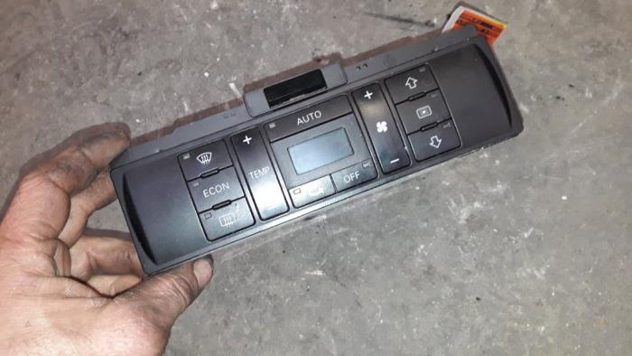 Kachel Bedieningspaneel van een Audi A4 1999