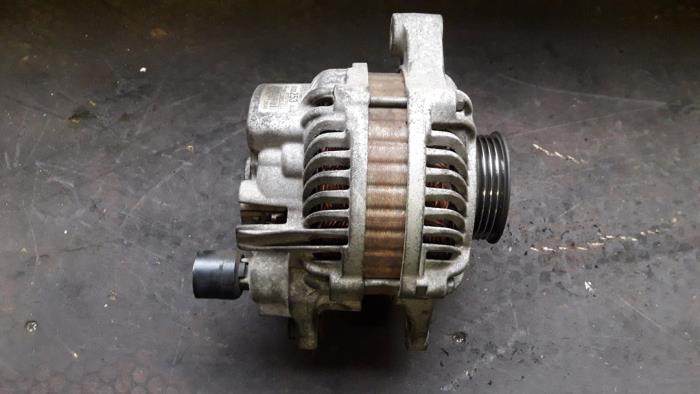 Gebruikte Alternator Chrysler PT Cruiser 2.0 16V Prijs op aanvraag aangeboden door Autodemontage Joko B.V.