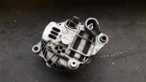 Dynamo van een Chrysler PT Cruiser 2.0 16V 2001
