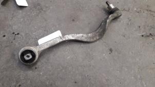 Gebruikte Draagarm onder links-voor BMW 5 serie Touring (E39) 530i 24V Prijs op aanvraag aangeboden door Autodemontage Joko B.V.