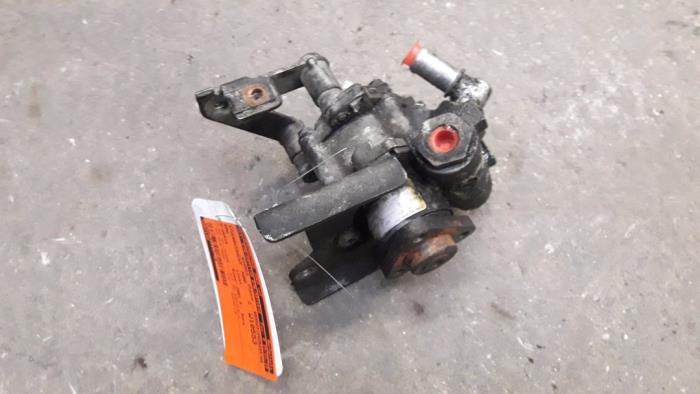 Gebruikte Stuurpomp BMW 5 serie Touring (E39) 530i 24V Prijs op aanvraag aangeboden door Autodemontage Joko B.V.
