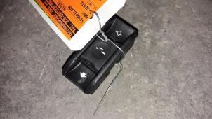 Gebruikte Schakelaar BMW 5 serie Touring (E39) 530i 24V Prijs op aanvraag aangeboden door Autodemontage Joko B.V.