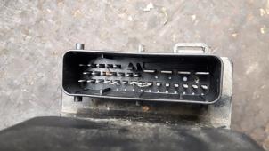 Gebruikte ABS Pomp Ssang Yong Rexton 2.9 TD RJ 290 Prijs op aanvraag aangeboden door Autodemontage Joko B.V.