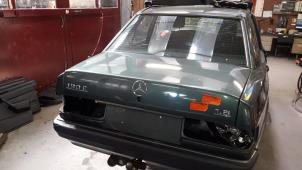 Gebruikte Kofferdeksel Mercedes 190 (W201) 1.8 E Prijs op aanvraag aangeboden door Autodemontage Joko B.V.
