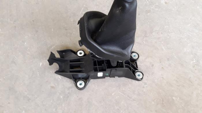 Gebruikte Versnellingspook Ford B-Max (JK8) 1.0 EcoBoost 12V 100 Van Prijs op aanvraag aangeboden door Autodemontage Joko B.V.
