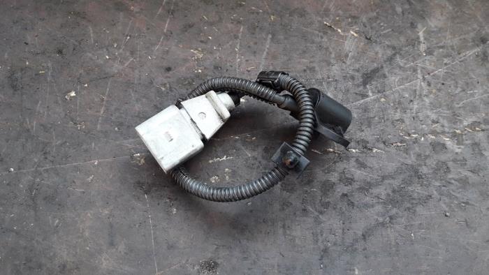 Gebruikte Nokkenas Sensor Volkswagen Caddy III (2KA,2KH,2CA,2CH) 1.9 TDI Prijs op aanvraag aangeboden door Autodemontage Joko B.V.