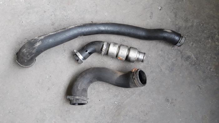 Gebruikte Intercooler Slang Ford Transit 2.2 TDCi 16V Prijs op aanvraag aangeboden door Autodemontage Joko B.V.