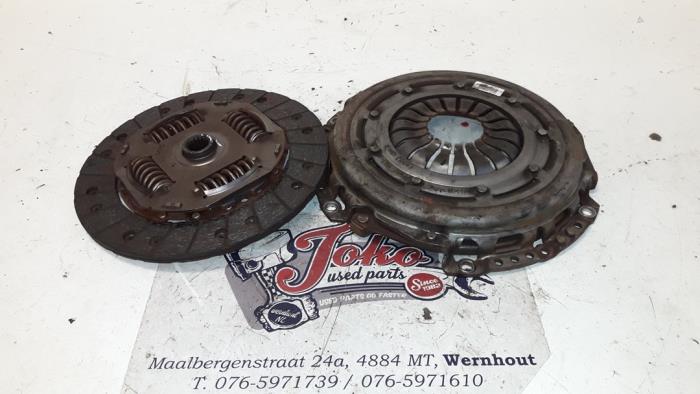 Gebruikte Koppelingsset (compleet) Ford B-Max (JK8) 1.0 EcoBoost 12V 100 Van Prijs op aanvraag aangeboden door Autodemontage Joko B.V.