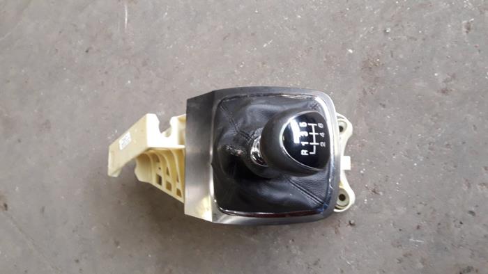 Gebruikte Versnellingspook Ford Mondeo IV Wagon 1.8 TDCi 125 16V Prijs op aanvraag aangeboden door Autodemontage Joko B.V.