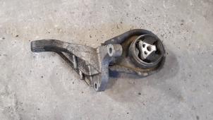 Gebruikte Versnellingsbak Steun Ford Focus 2 Wagon 1.6 TDCi 16V 100 Prijs op aanvraag aangeboden door Autodemontage Joko B.V.