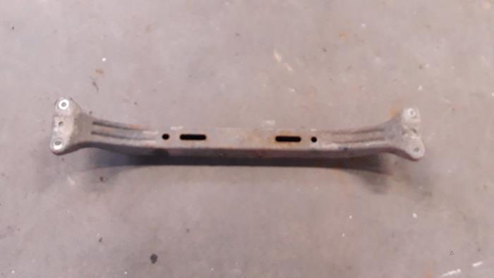 Gebruikte Subframe Kia Cerato 1.6 16V Prijs op aanvraag aangeboden door Autodemontage Joko B.V.