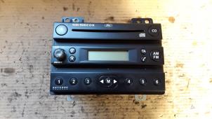 Gebruikte Radio CD Speler Ford Fiesta 5 (JD/JH) 1.3 Prijs op aanvraag aangeboden door Autodemontage Joko B.V.