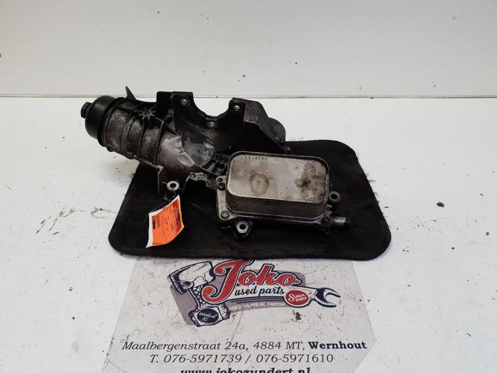 Gebruikte Oliefilterhuis Dodge Nitro 2.8 CRD 16V 4x4 Prijs op aanvraag aangeboden door Autodemontage Joko B.V.