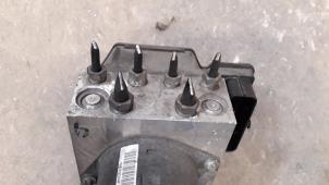 Gebruikte ABS Pomp Ford Galaxy (WA6) 2.0 TDCi 16V 140 Prijs op aanvraag aangeboden door Autodemontage Joko B.V.