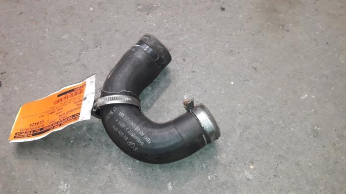 Gebruikte Intercooler Slang Opel Meriva (A) 1.7 CDTI 16V Prijs op aanvraag aangeboden door Autodemontage Joko B.V.