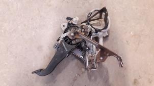 Gebruikte Handrem Mechaniek Chrysler 300 C 3.0 CRD V6 24V Prijs op aanvraag aangeboden door Autodemontage Joko B.V.