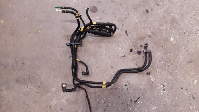 Gebruikte Brandstofleiding Peugeot 307 SW (3H) 1.6 HDi 16V Prijs op aanvraag aangeboden door Autodemontage Joko B.V.