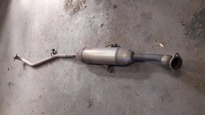 Gebruikte Katalysator Toyota Verso 2.0 16V D-4D-F Prijs op aanvraag aangeboden door Autodemontage Joko B.V.